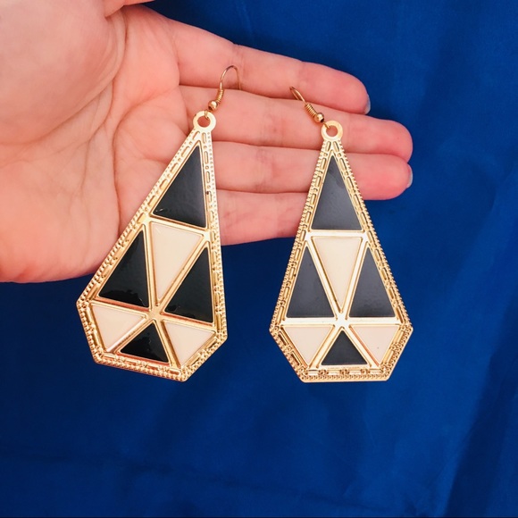 Vintage triangle earrings - Picture 3 of 3